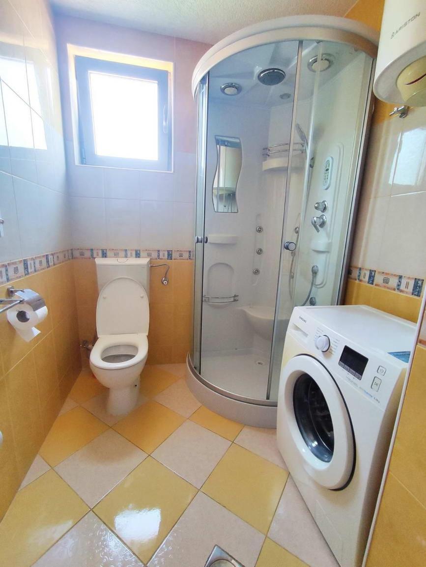 Adrialux2 Apartment Будва Стая снимка