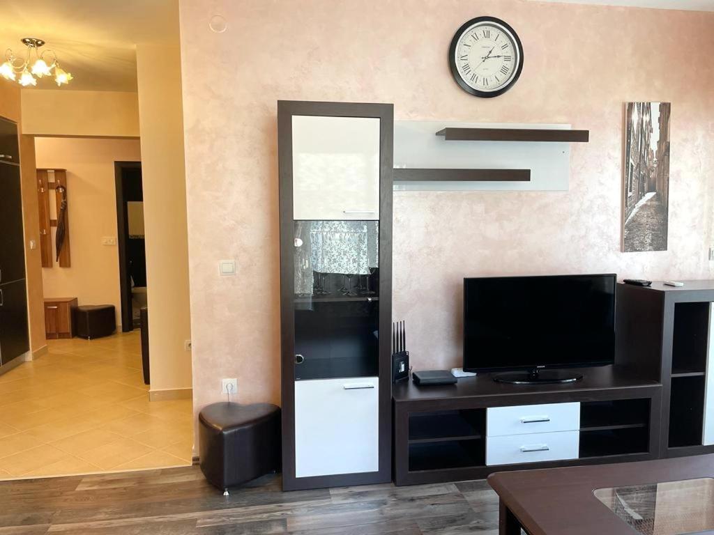 Adrialux2 Apartment Будва Стая снимка