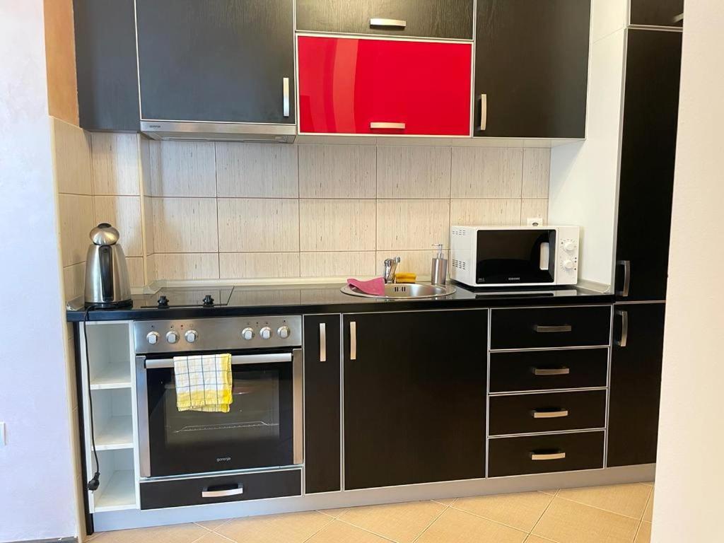Adrialux2 Apartment Будва Стая снимка